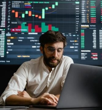 How to make money as a digital nomad: Effective strategies